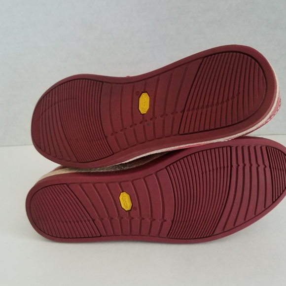 Ugg Chukka Boots Red Canvas Leather Size 10.5
